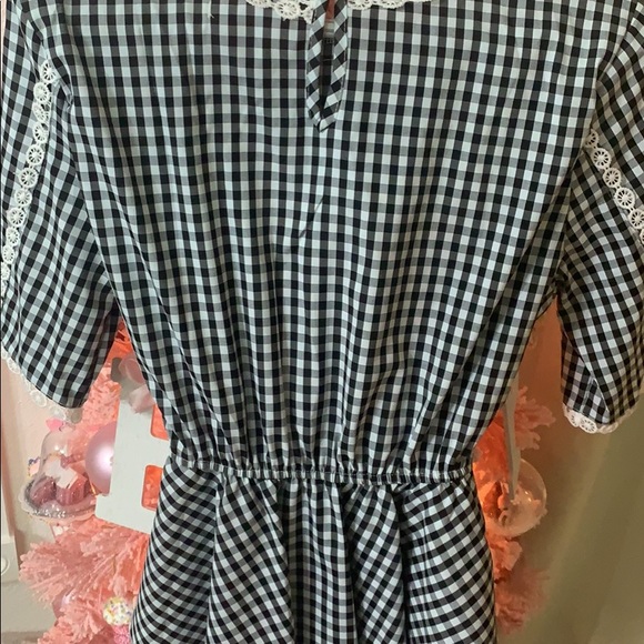 Top - Picture 2 of 3